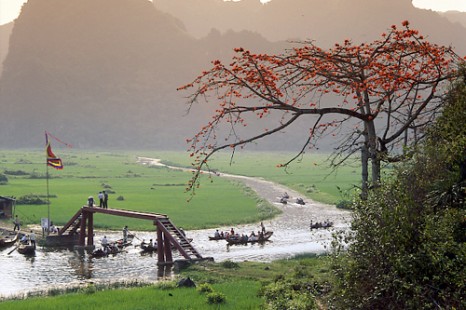  Tour Du Lịch Sài Gòn - Miền Trung - Miền Bắc 12 Ngày 11 Đêm